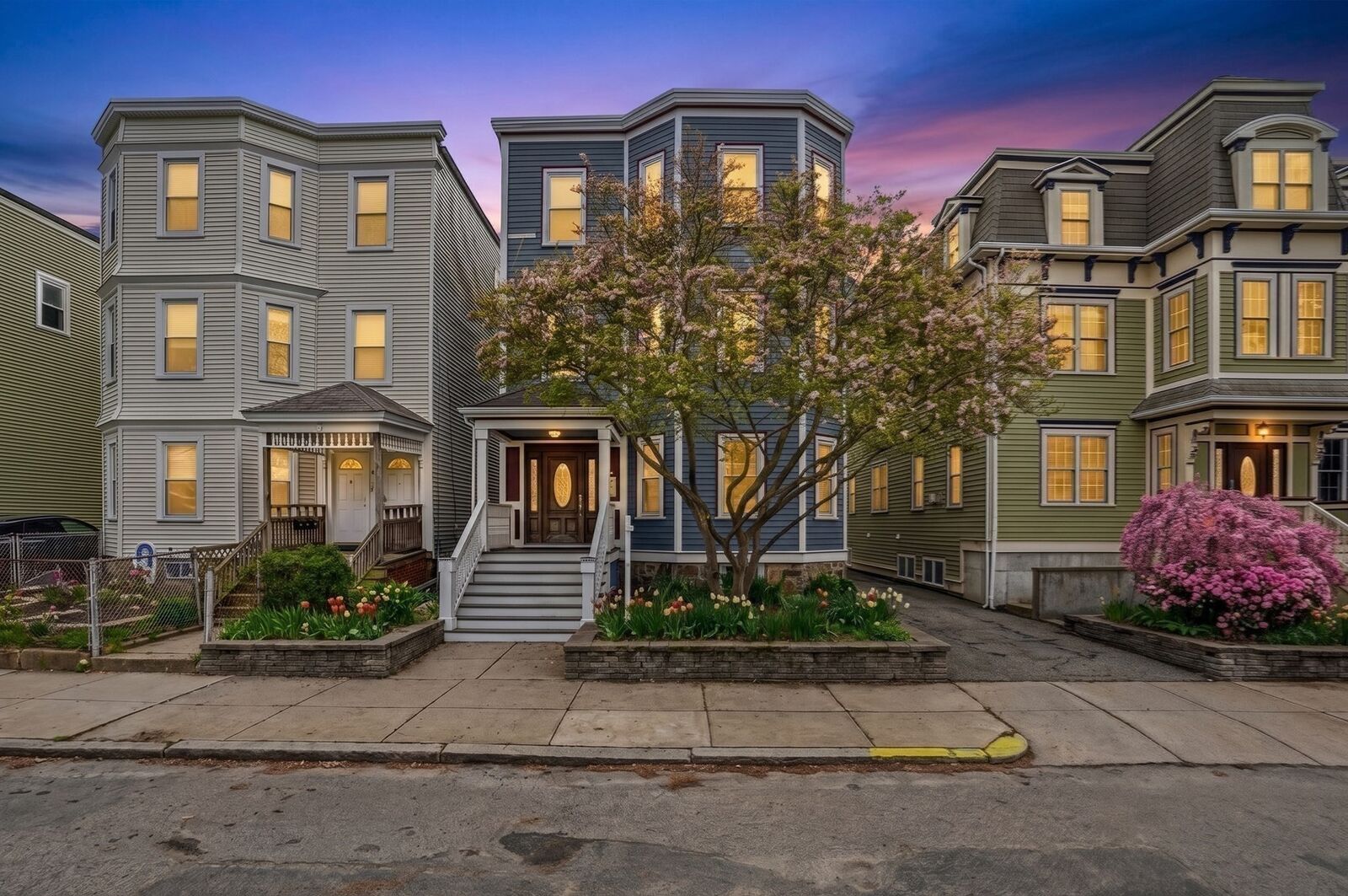 Property Photo:  5 Mount Vernon St 2  MA 02125 