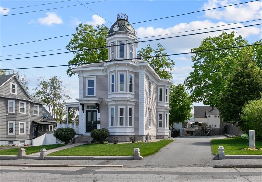 Property Photo:  78 Stevens Street  MA 01851 