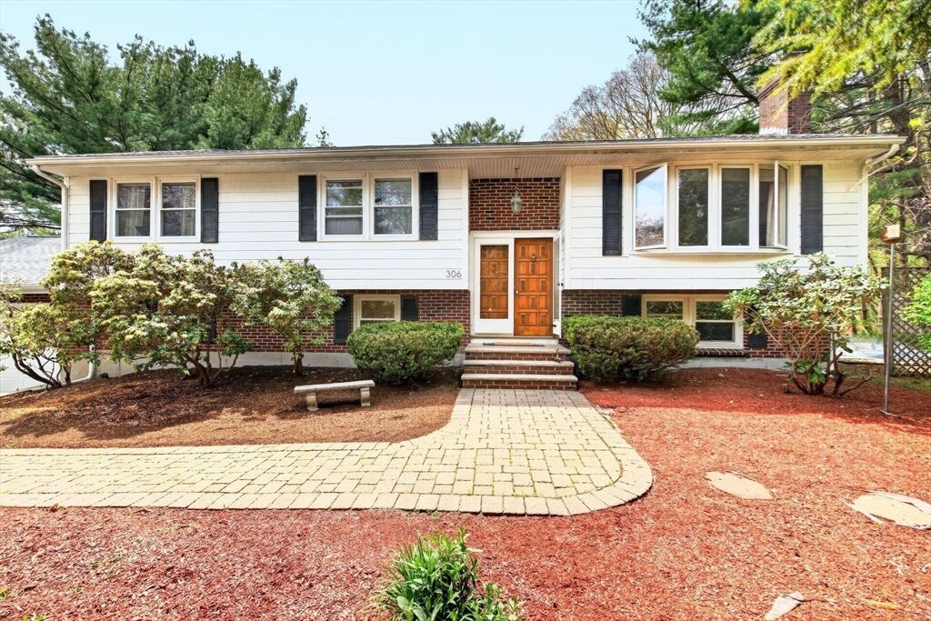 Property Photo:  306 Franklin St  MA 02048 