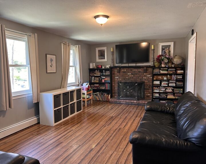 Property Photo:  21 Dinah'S Way  MA 02571 