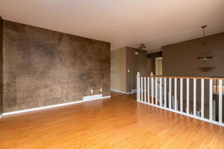 Property Photo:  2709 57 B Avenue  AB T9V 2N1 