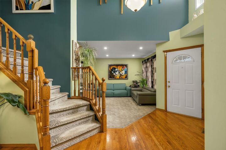 Property Photo:  206 Coral Keys Place NE  AB T3J 3W8 