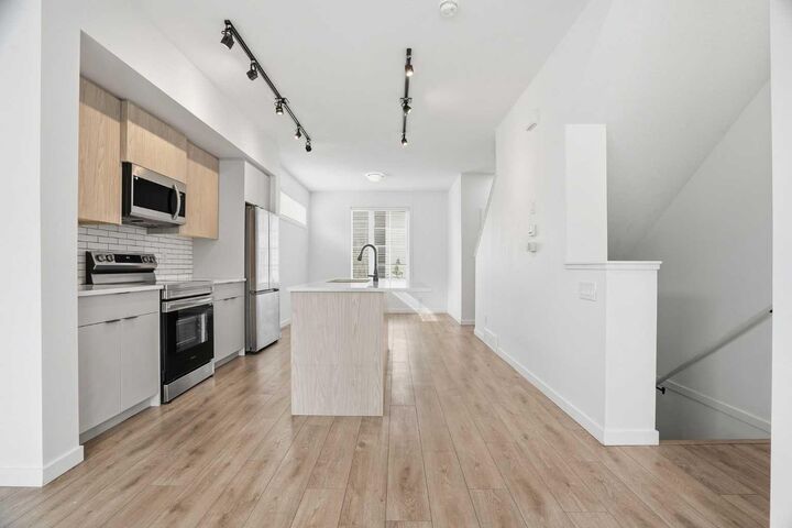 Property Photo:  32 Walgrove Common SE  AB T2X 4C2 