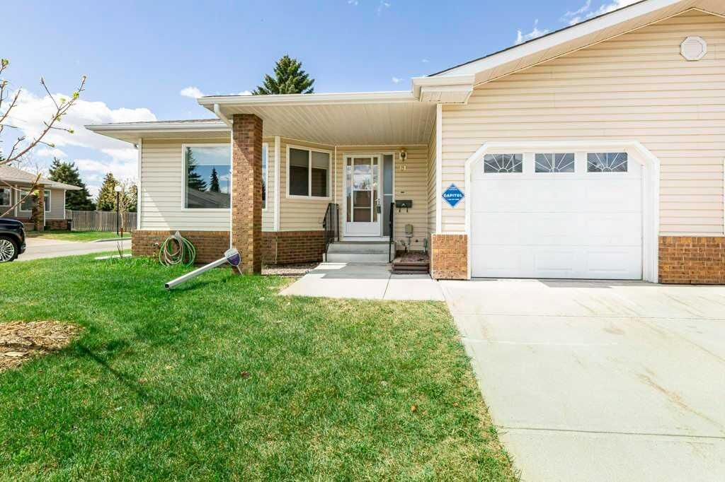 Property Photo: 2816 Botterill Crescent 61 AB T4R 2H7