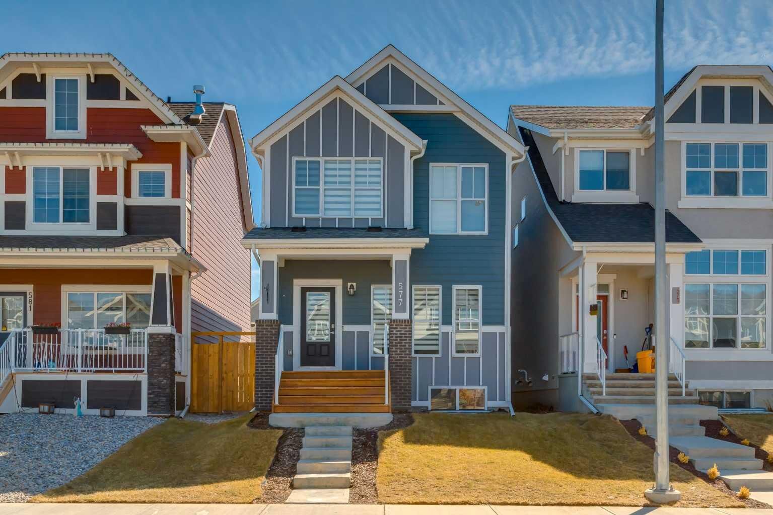Property Photo:  577 Masters Road SE  AB T3M 2W3 