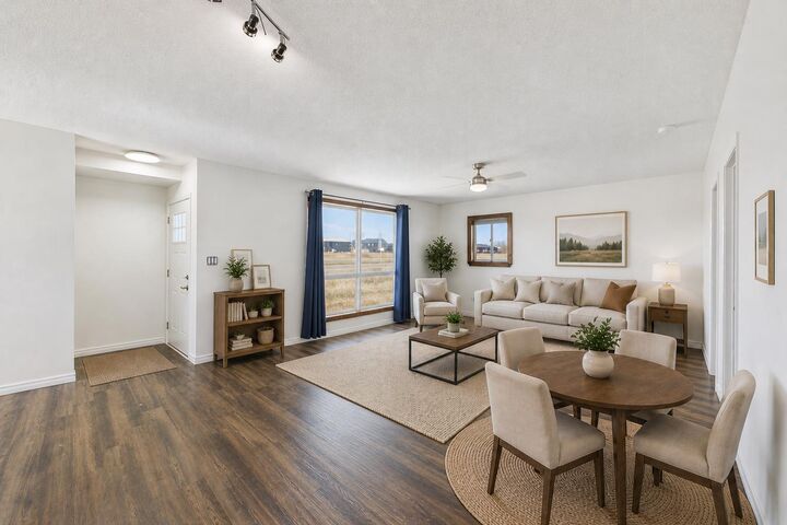 Property Photo:  4712 51 Avenue  AB T0C 0B0 