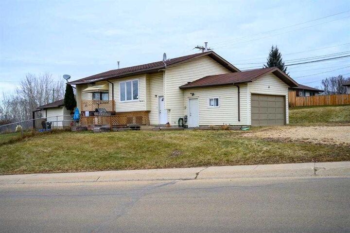 Property Photo:  4618 54 Street  AB T9S 2A2 