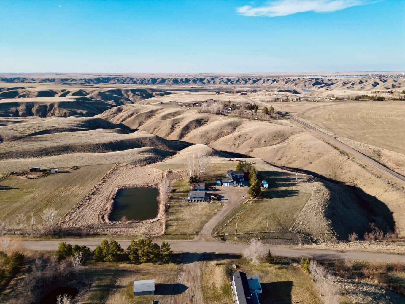 Property Photo:  12520 Range Road 70 2  AB T1B 0K7 