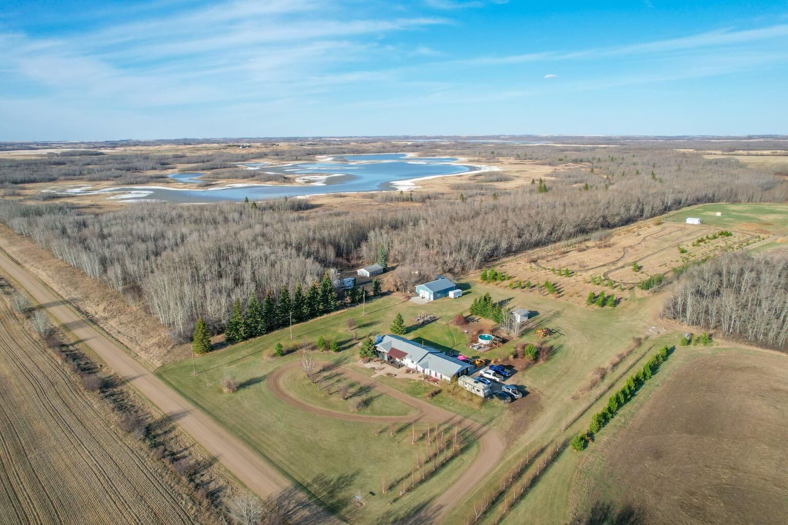 Property Photo:  41243 Range Road 205  AB T0B 0H0 