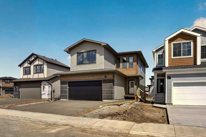 Property Photo:  3105 44 Street S  AB T1K 8L1 