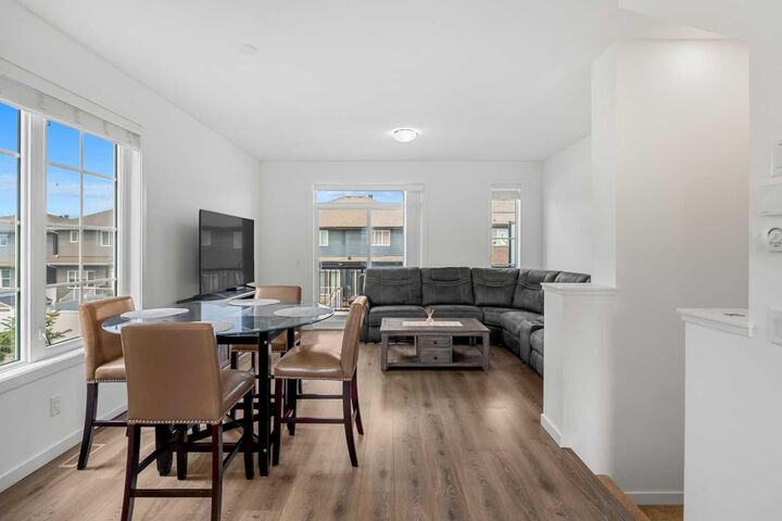 Property Photo:  85 Walgrove Common SE  AB T2X 4C2 