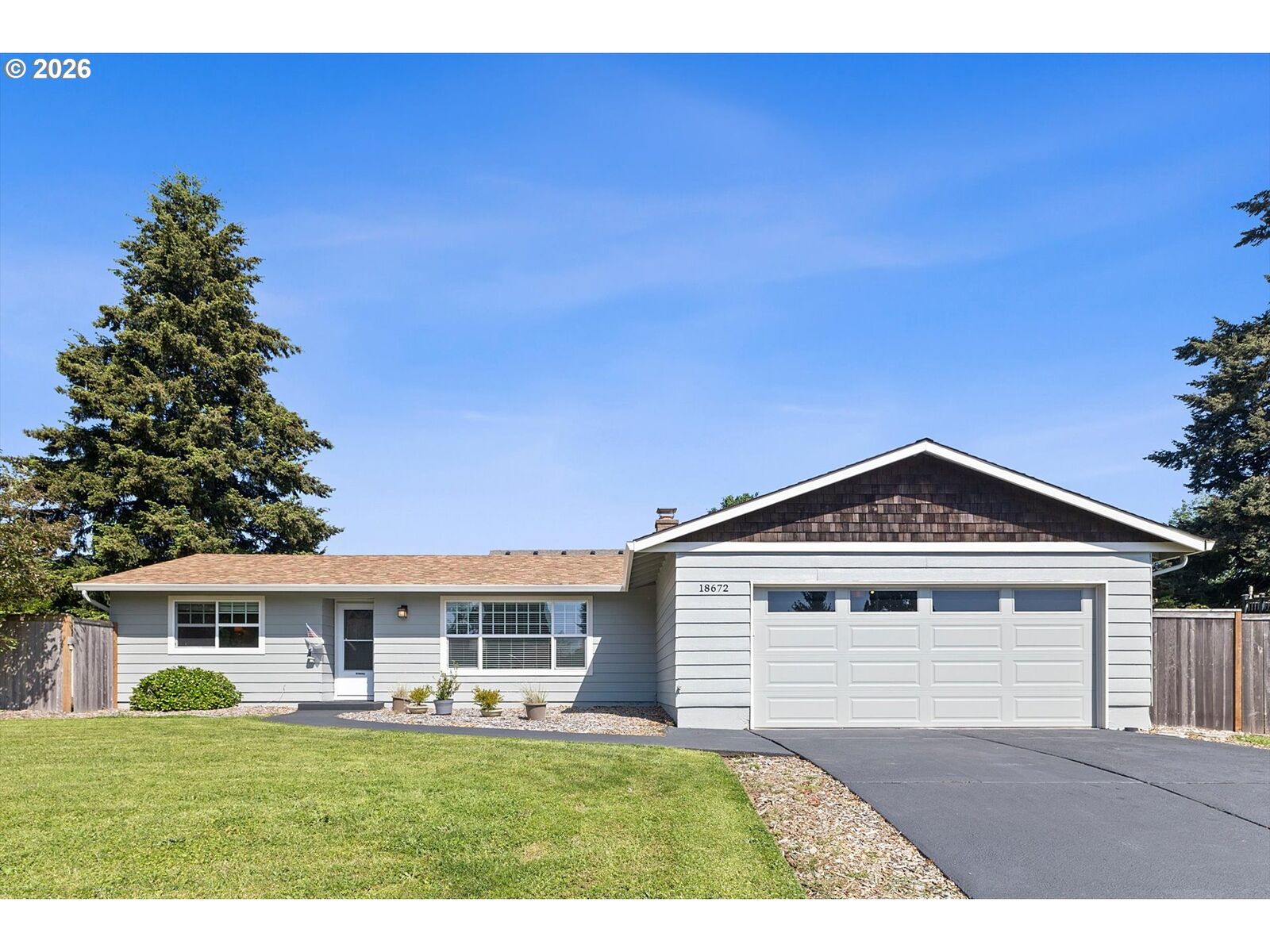 Property Photo:  18672 Allegheny Dr  OR 97045 
