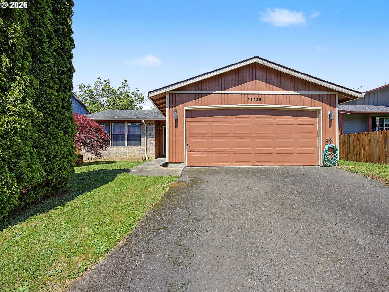Property Photo:  13725 SE Center St  OR 97236 