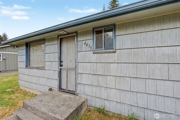 Property Photo:  4435  Black Lake Blvd  SW  WA 98512 