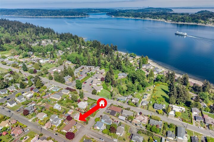 Property Photo: 2702 E 16th Street WA 98310