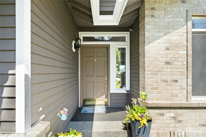 Property Photo:  12232 SE 80th Way  WA 98056 
