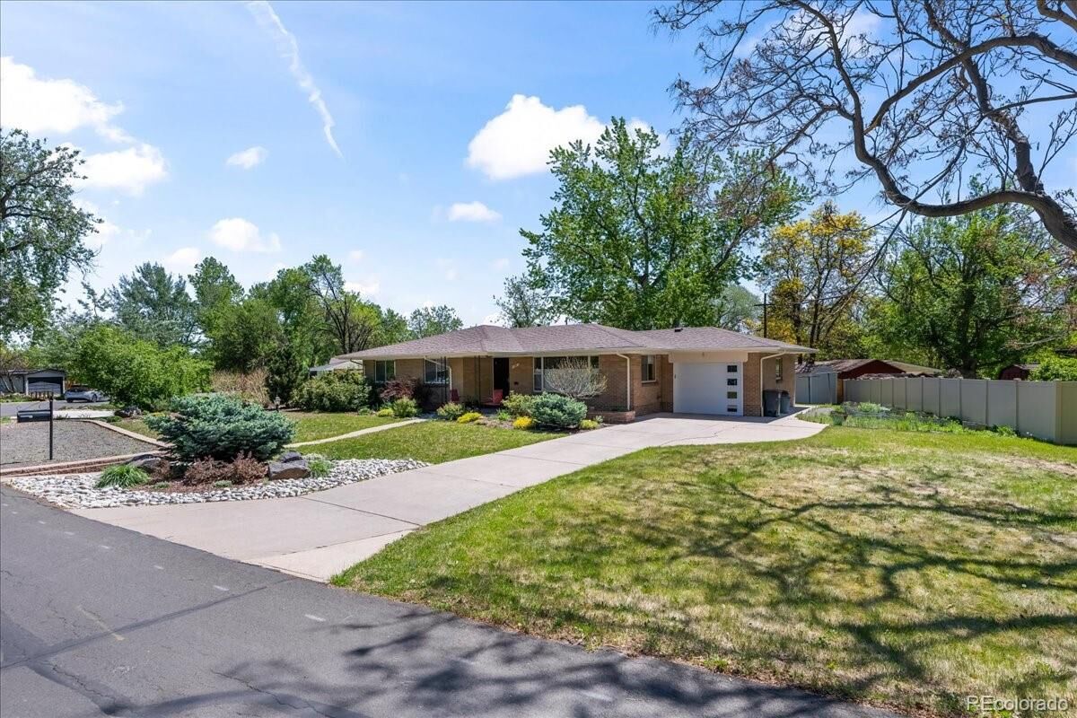 Property Photo:  40 Skyline Drive  CO 80215 