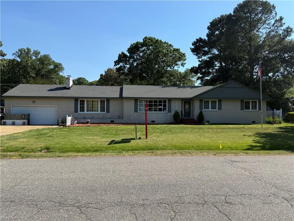 Property Photo:  4701 Thoroughgood Dr  VA 23455 