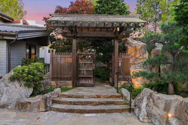 Property Photo:  12728 La Cresta Drive  CA 94022 