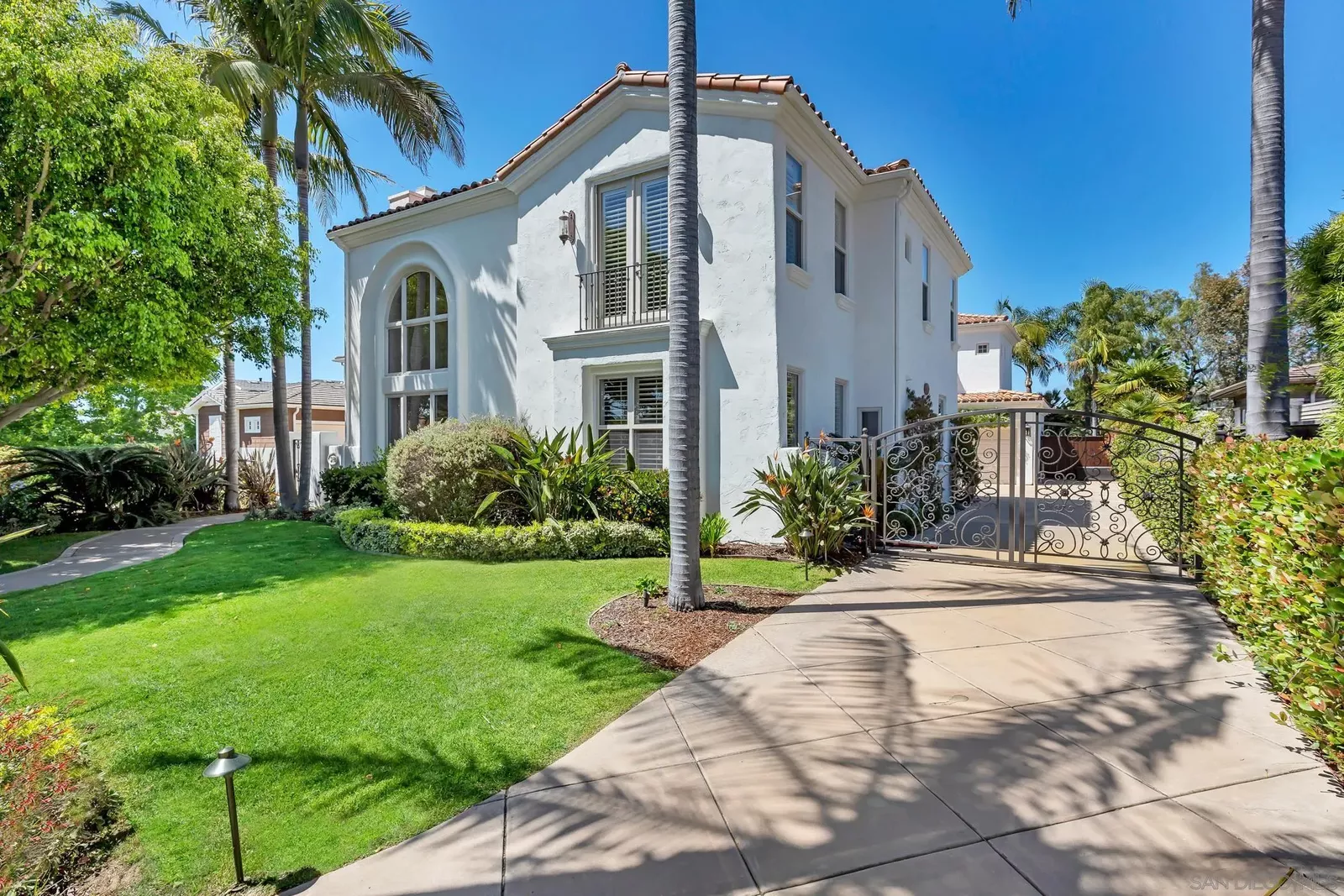Property Photo:  518 Sheffield  CA 92007 