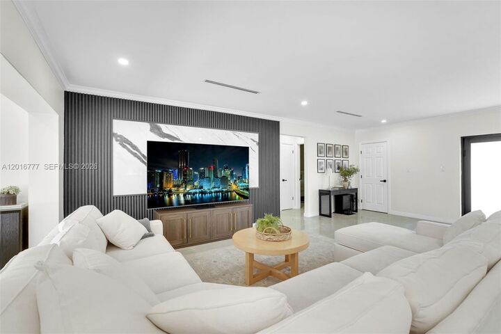 Property Photo:  3411 Thomas St  FL 33021 