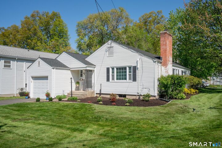 Property Photo:  42 Haynes Road  CT 06117 