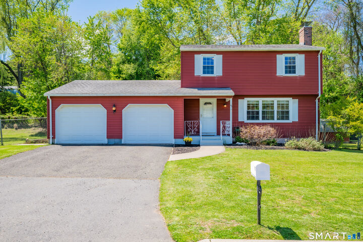 Property Photo:  45 Willow Bee Lane  CT 06457 
