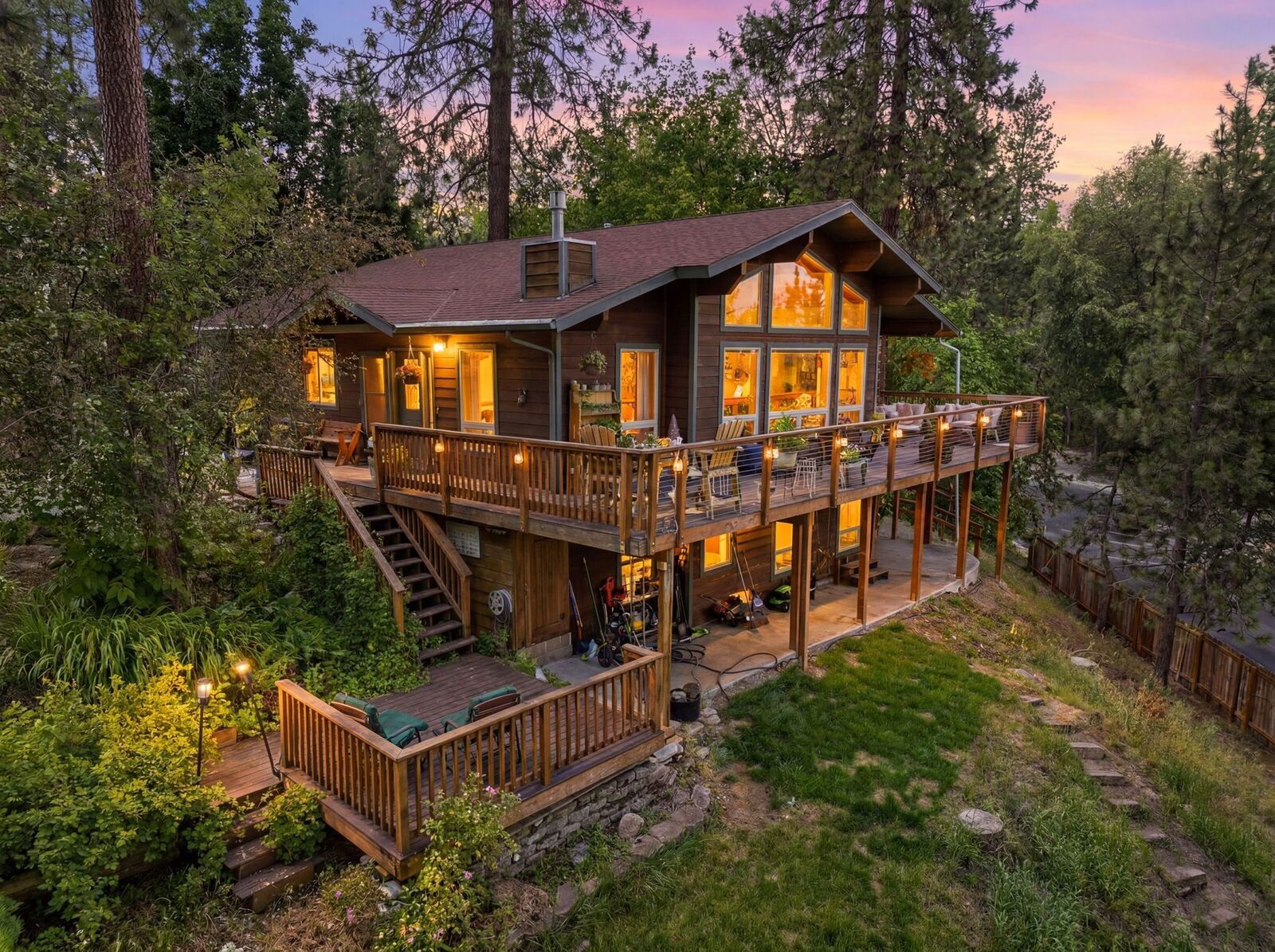 Property Photo:  3310 W Hartson Ave  WA 99224 