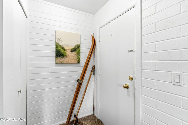 Property Photo:  1366 S Avenida Polar G-202  AZ 85710 