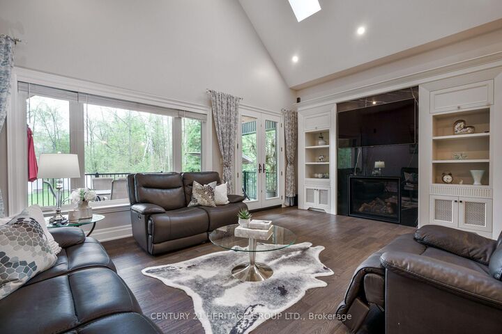 Property Photo: 1894 Simcoe Boulevard ON L9S 4N4