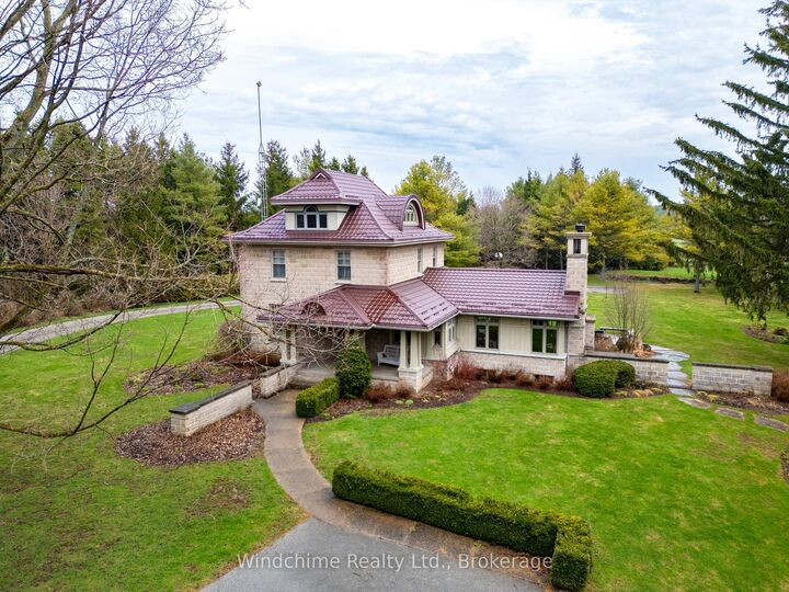 635317 Euphrasia-Holland Townline — photo 1