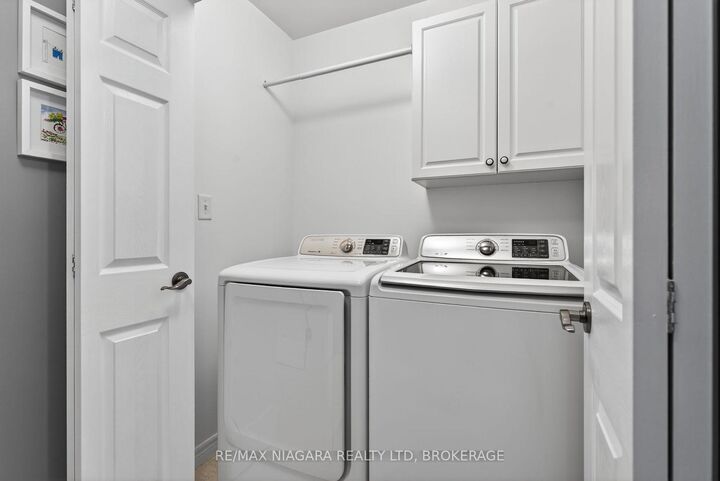 Property Photo: 20 Portal Drive ON L3K 6G2