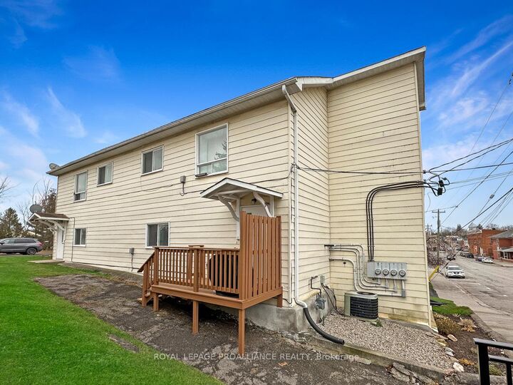 Property Photo: 91 St. Lawrence Street E ON K0K 2K0