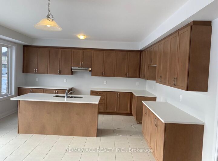 Property Photo: 11 Corley Street ON K9V 6C2