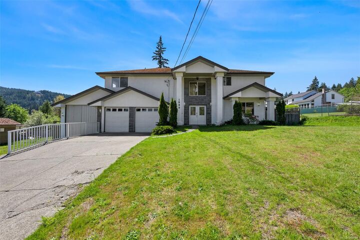 1580 Babine Rd — photo 1