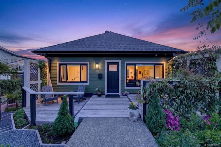 Property Photo:  3198 5th Ave  BC V9Y 4J3 