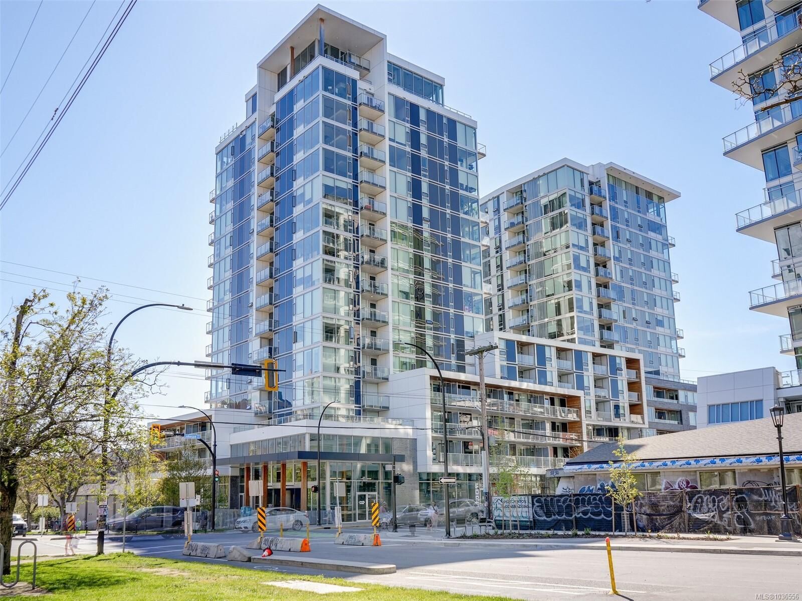 Property Photo:  989 Johnson St 1404  BC V8V 0E3 