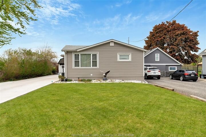 1626 Talbot Road — photo 1