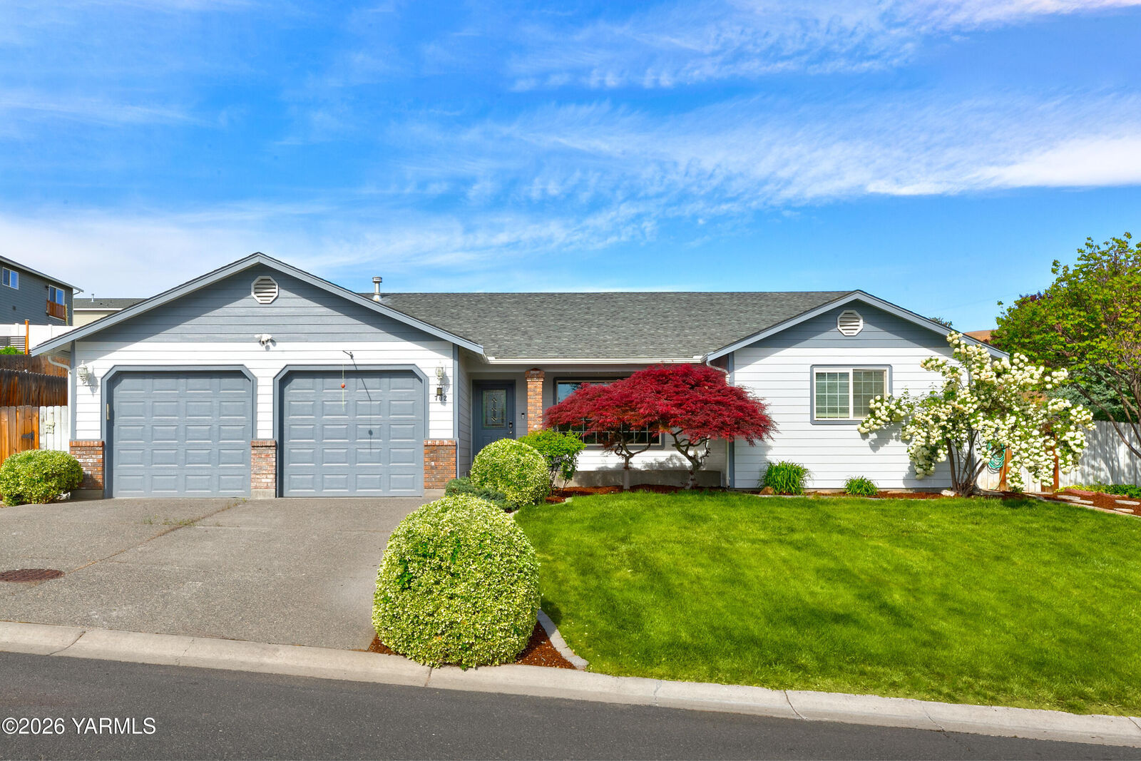 Property Photo:  702 S 7th St  WA 98942 