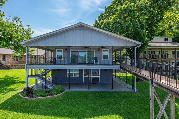Property Photo:  208 Riverside Drive  TX 78639 