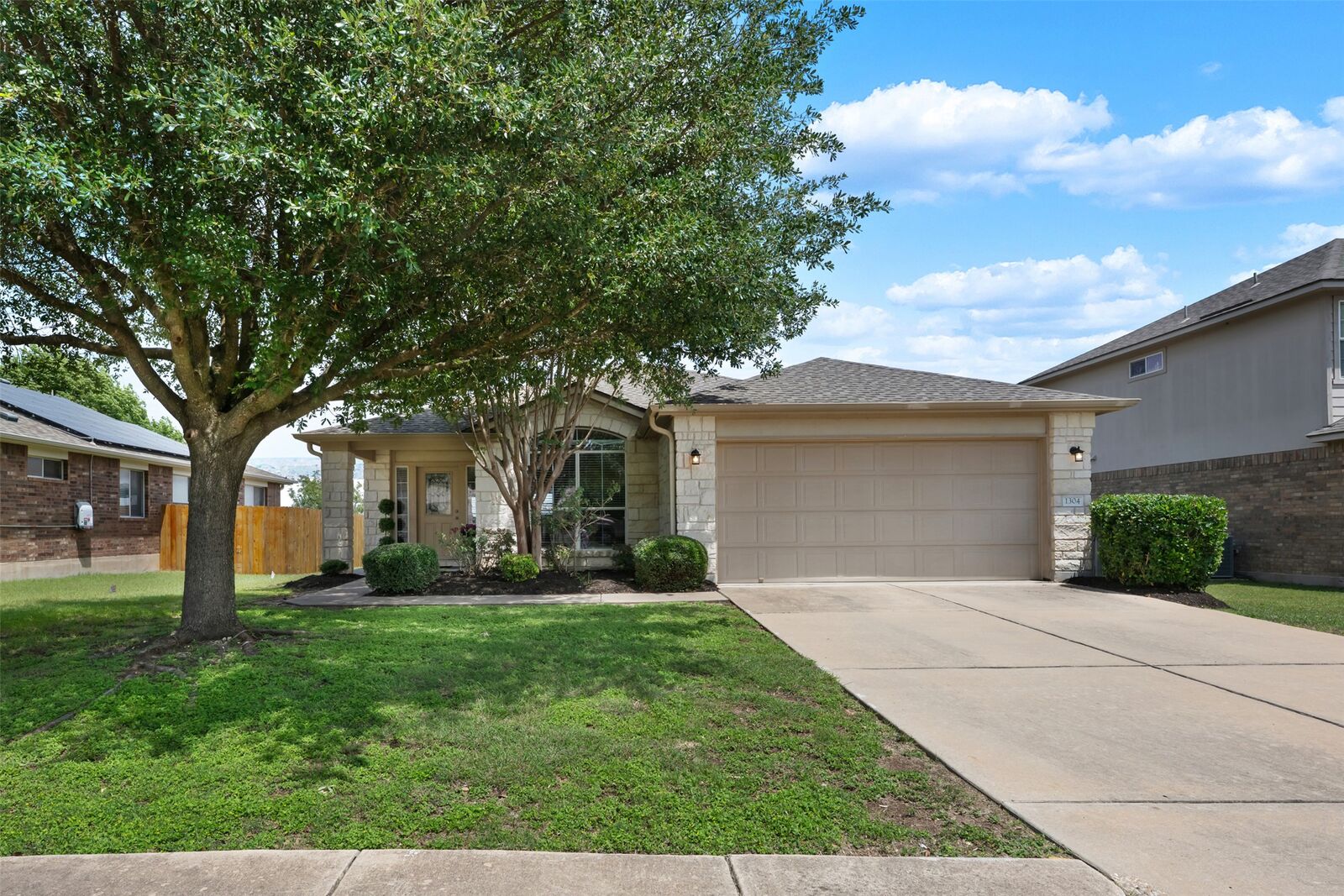 Property Photo:  1304 Hensley Drive  TX 78641 