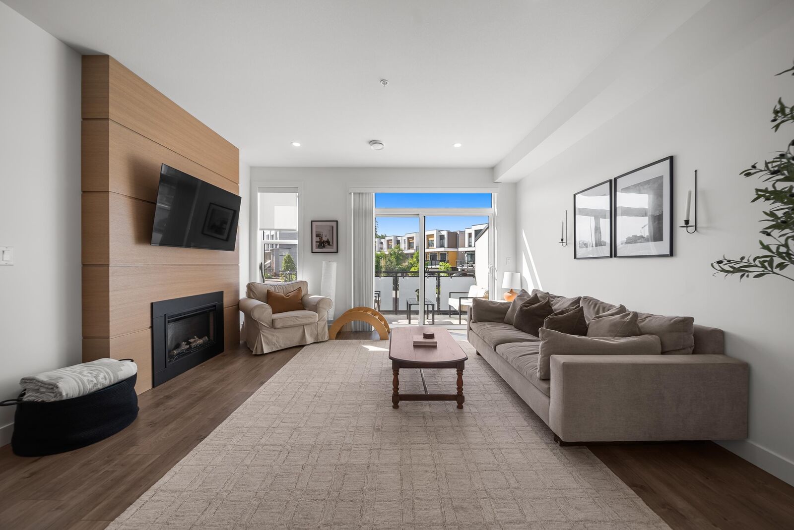 Property Photo: 46150 Thomas Road 468 BC V2R 6B3