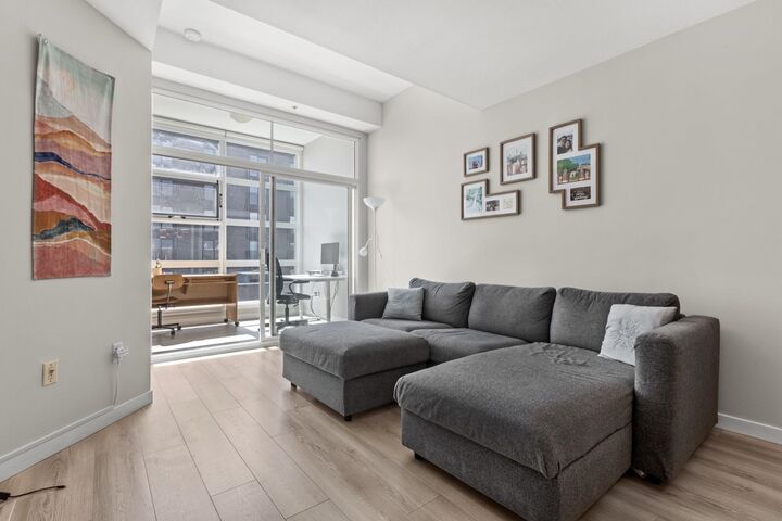 Property Photo:  2929 W 4th 402  BC V6R 4A1 
