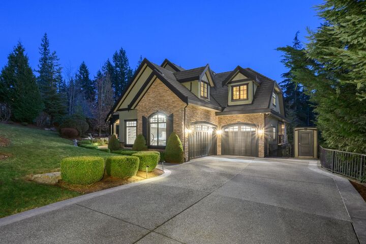 Property Photo: 1062 Magnolia Way BC V3H 5M6
