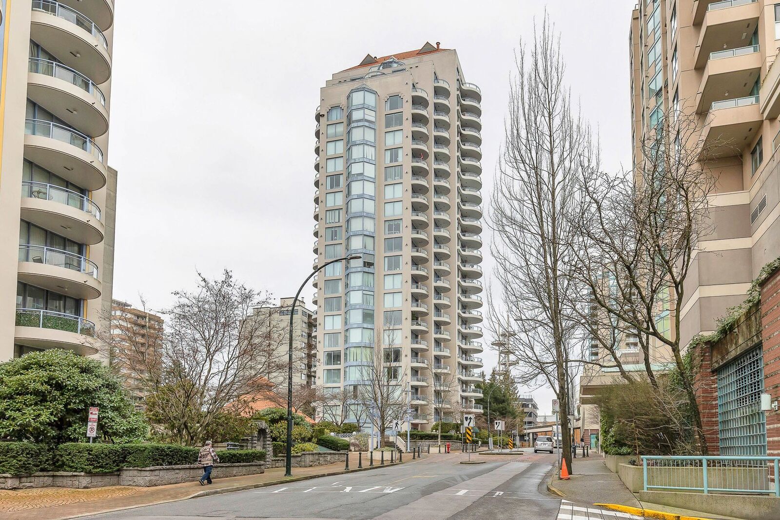 Property Photo:  719 Princess Street 1904  BC V3M 6T9 