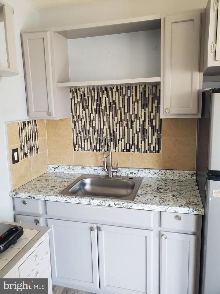 Property Photo: 608 N 10th Street 2 PA 19604