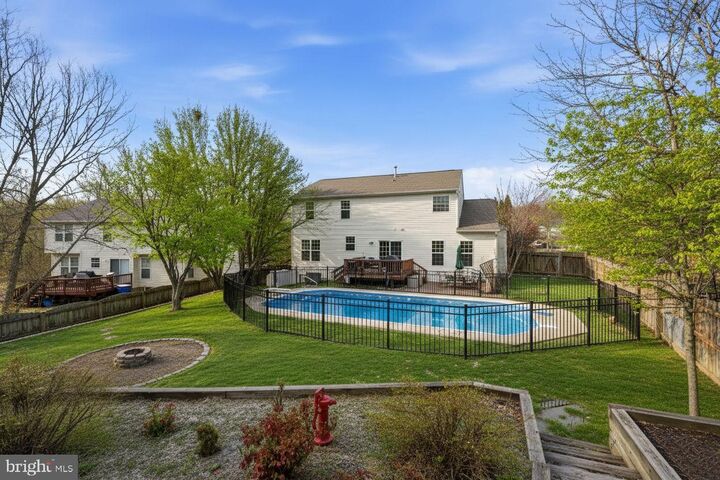 Property Photo: 114 Saint Roberts Drive VA 22556