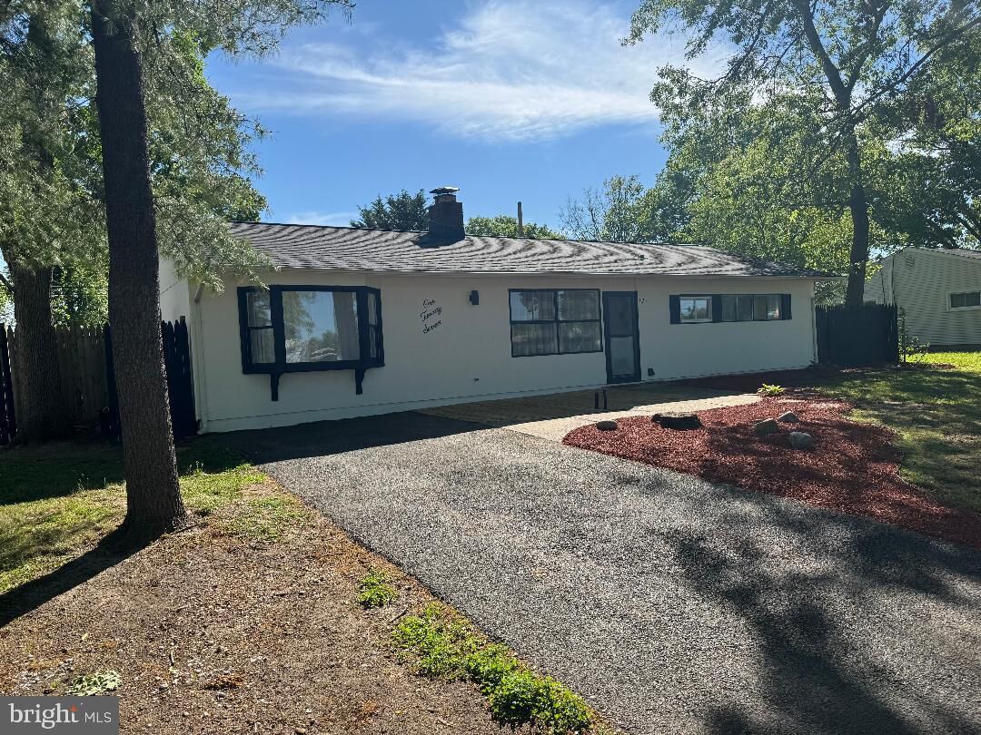 Property Photo:  127 Oaktree Drive  PA 19055 