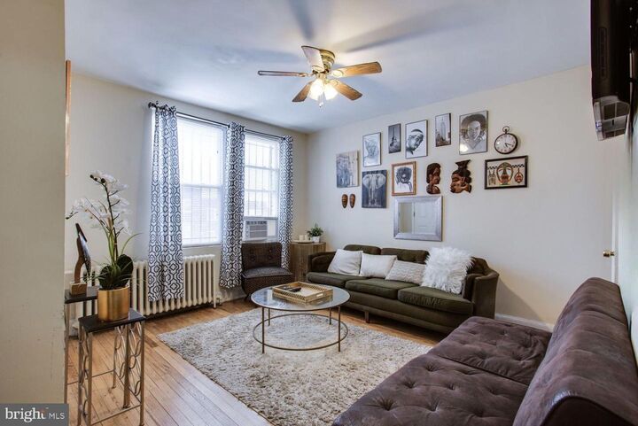 Property Photo:  928 19th Street NE  DC 20002 