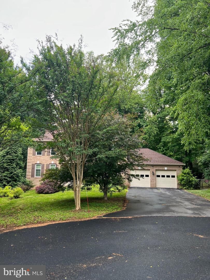 Property Photo: 5810 Hannora Lane VA 22039